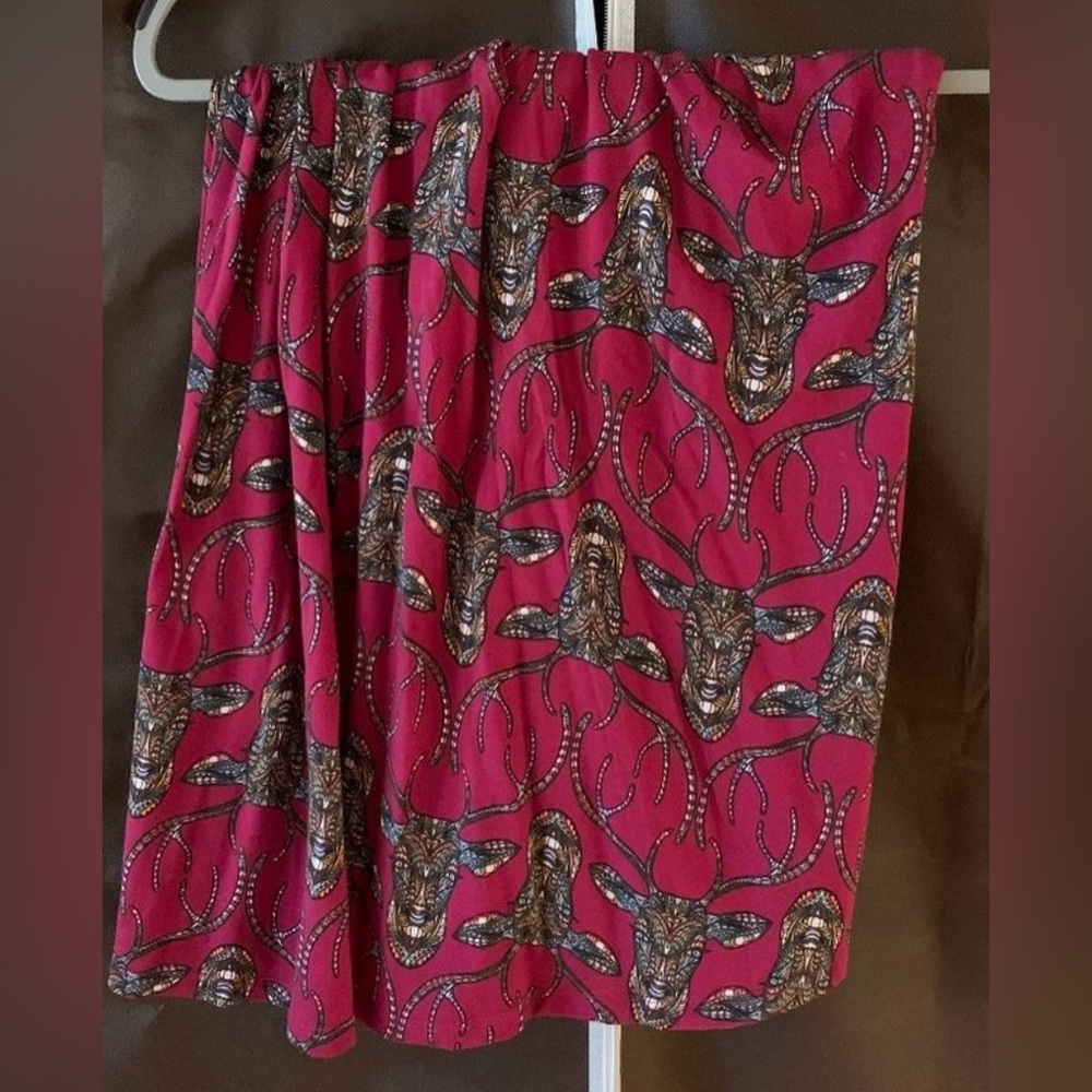 LuLaRoe Madison Skirt 2XL Burgundy Deer Print size 22-24